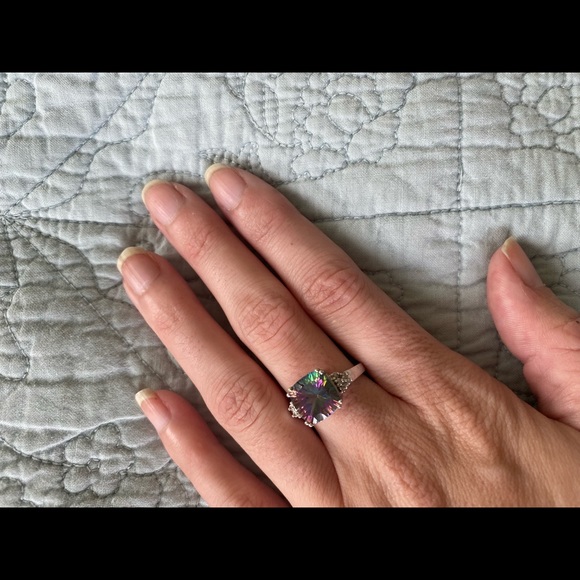 SOLD ๐ Mystic Topaz ring set in white gold setting. Diamonds around. - Picture 4 of 6